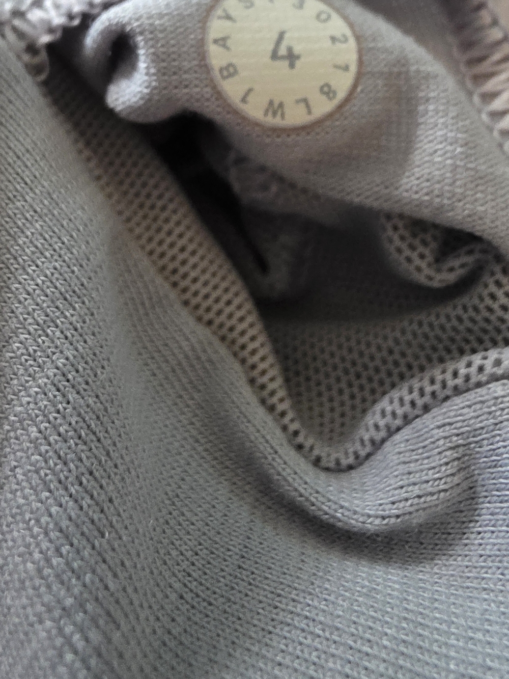 Lululemon Space Dye Heathered Gray Criss Cross Strappy Back Tank Top Size 4 - Picture 5 of 5